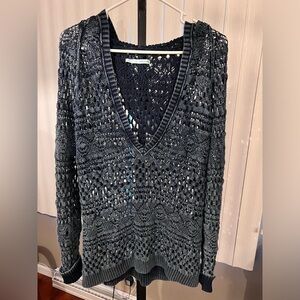 Women’s Maurices Pull Over Knit Sweater With Hood Low V-Neck. Size Large